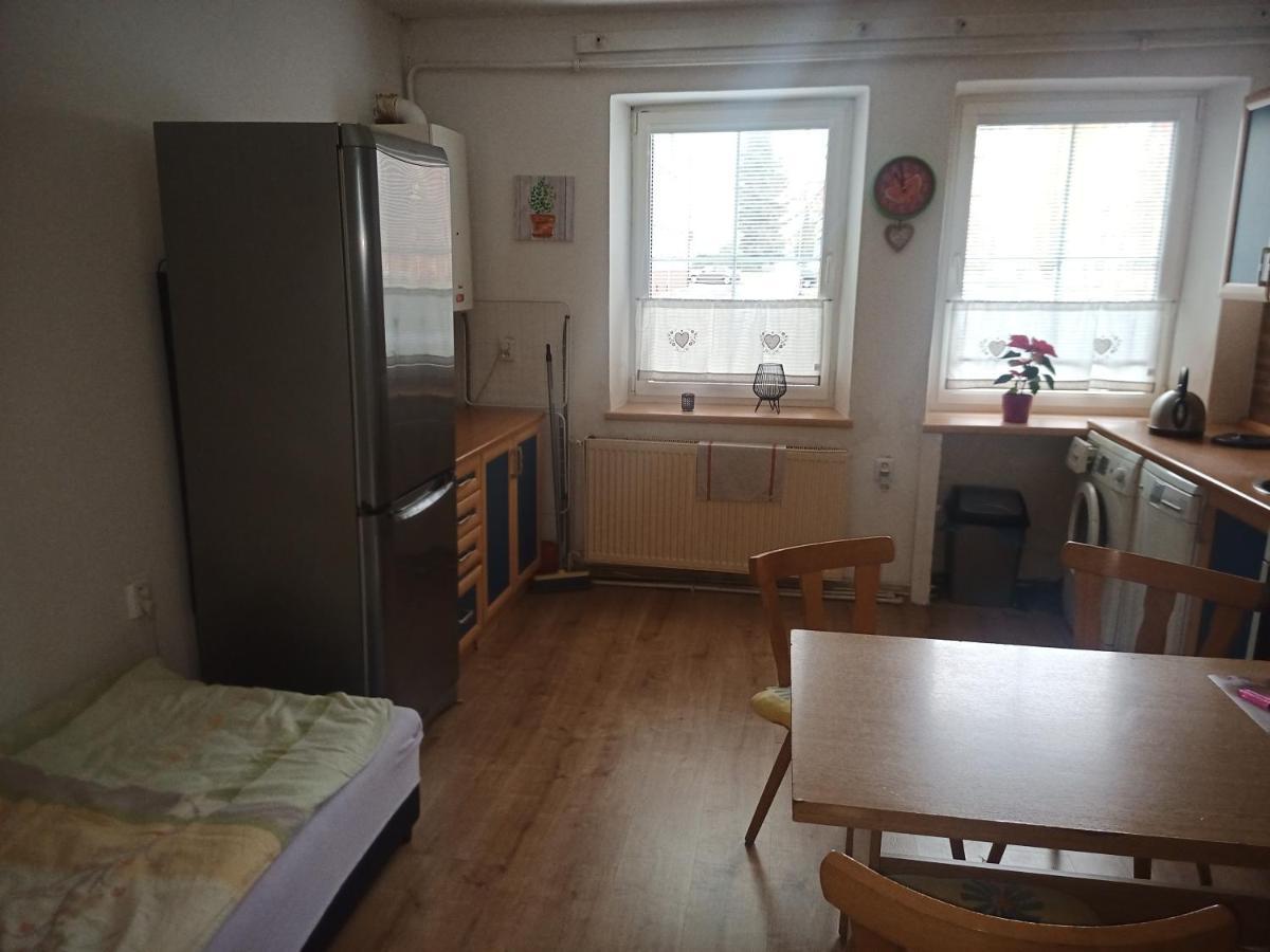 Na červené louce apartmán Cheb Appartamento Esterno foto