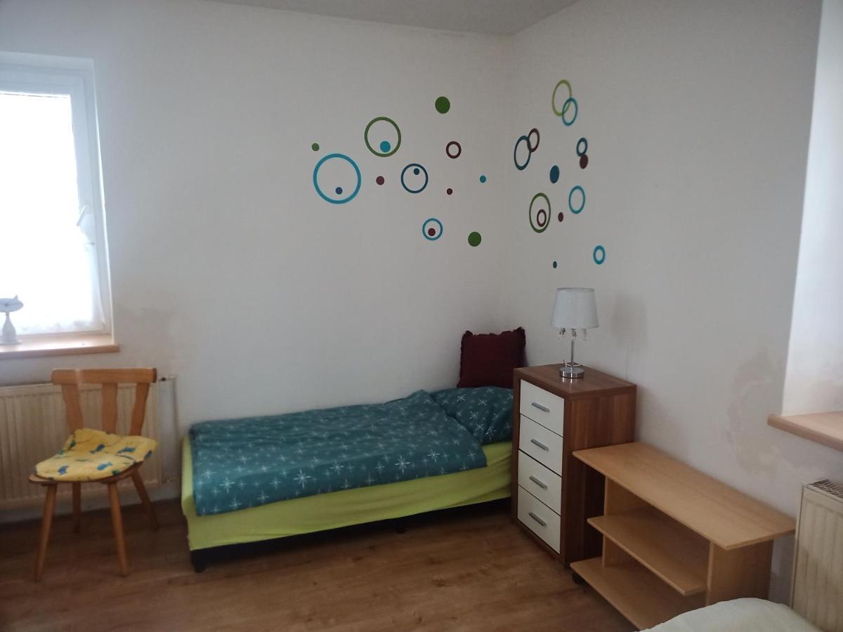 Na červené louce apartmán Cheb Appartamento Esterno foto