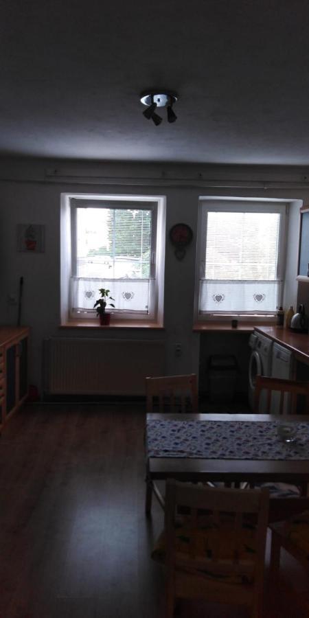 Na červené louce apartmán Cheb Appartamento Esterno foto
